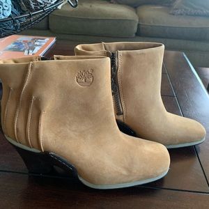 Timberland suede boots